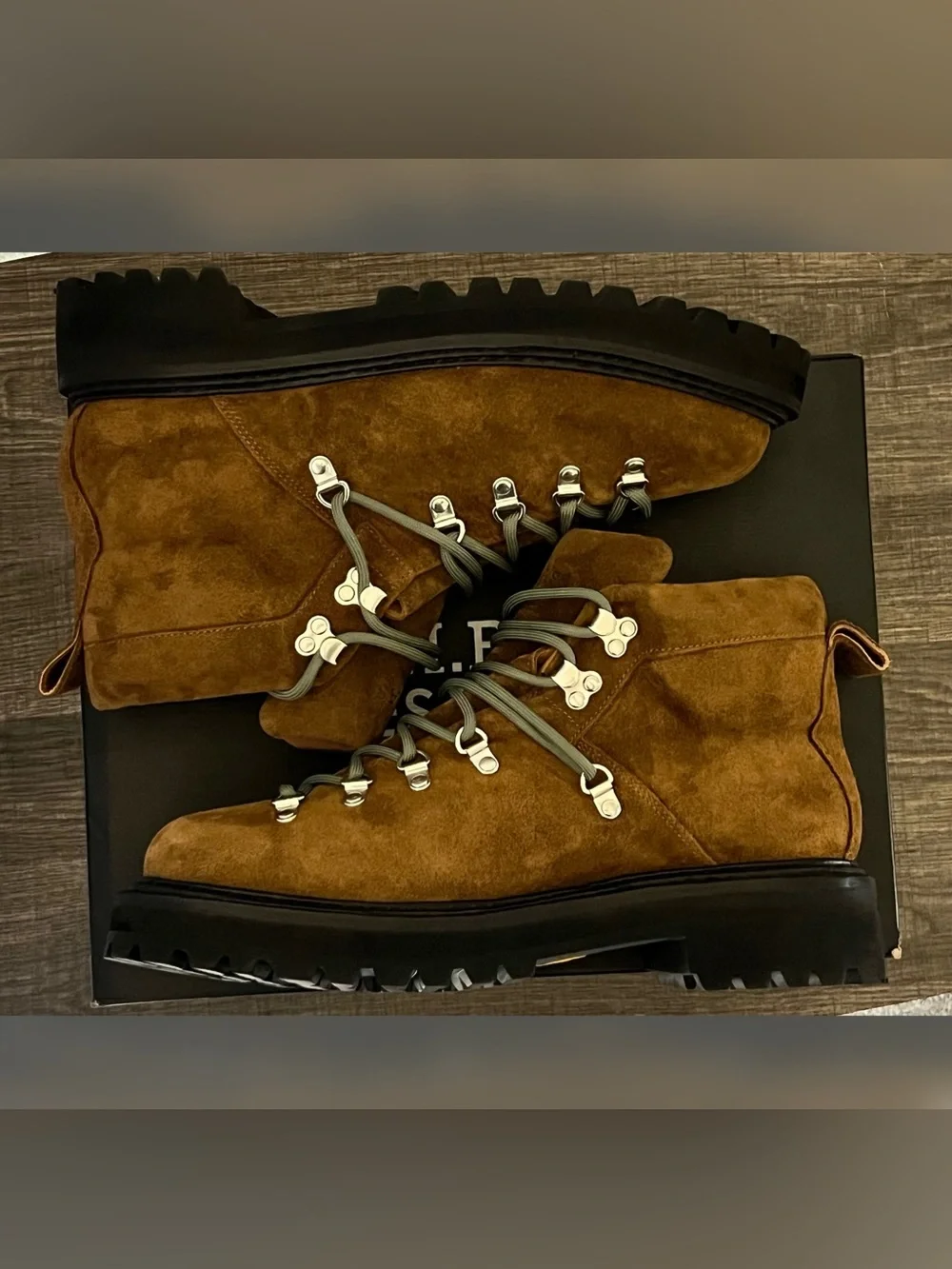 G.H. Bass & Co. Mason Alpine Boots Brown Suede Color Men's Size-10